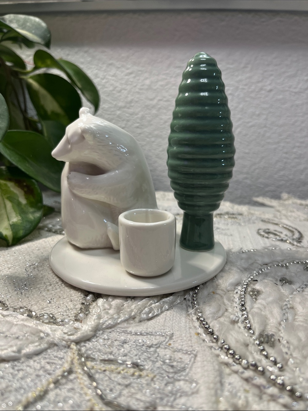NIB Dottir Nordic Design Winter Stories Bear Hug Porcelain Candle Holder - Picture 5 of 10
